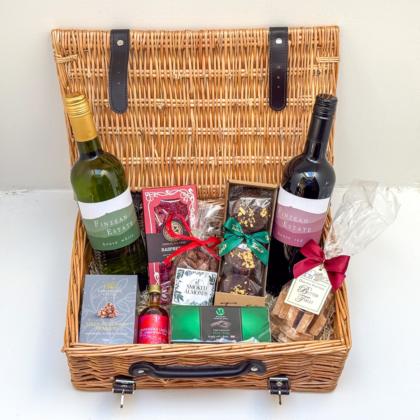 Christmas Wine and Nibbles Hamper