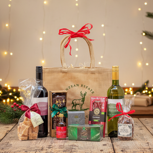Christmas Wine and Nibbles Hamper